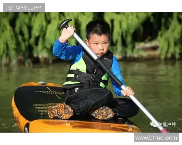 竞技SUP:探索风浪中的极限挑战与水上运动新趋势 竞技SUP:探索风浪中的极限挑战与水上运动新趋势